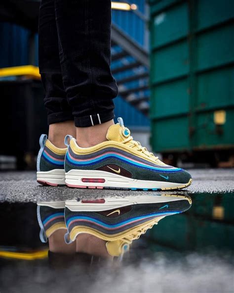 Nike Air Max 97 Wallpapers 